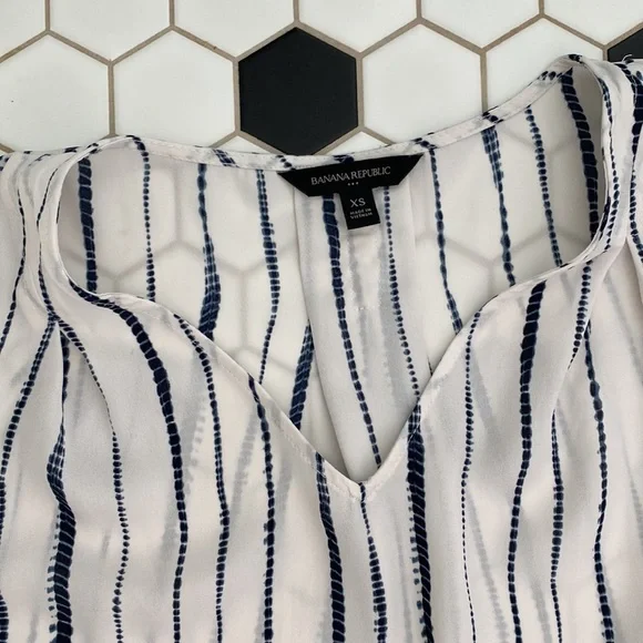 BANANA REPUBLIC | TANK - Picture 2 of 3